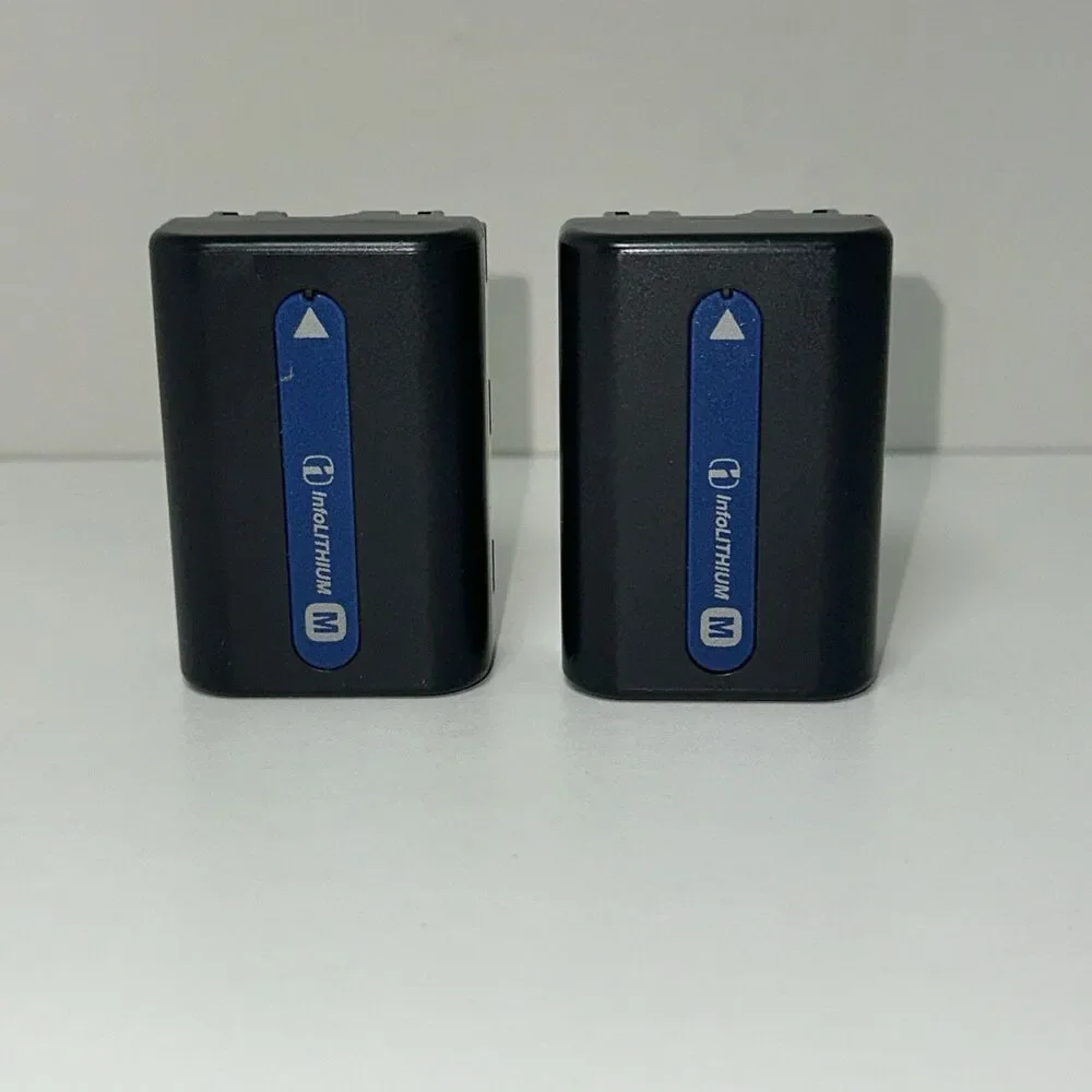 Lot Of 2 Genuine SONY NP-FM50 Li-Ion Battery for CyberShot M-Series Camcorders